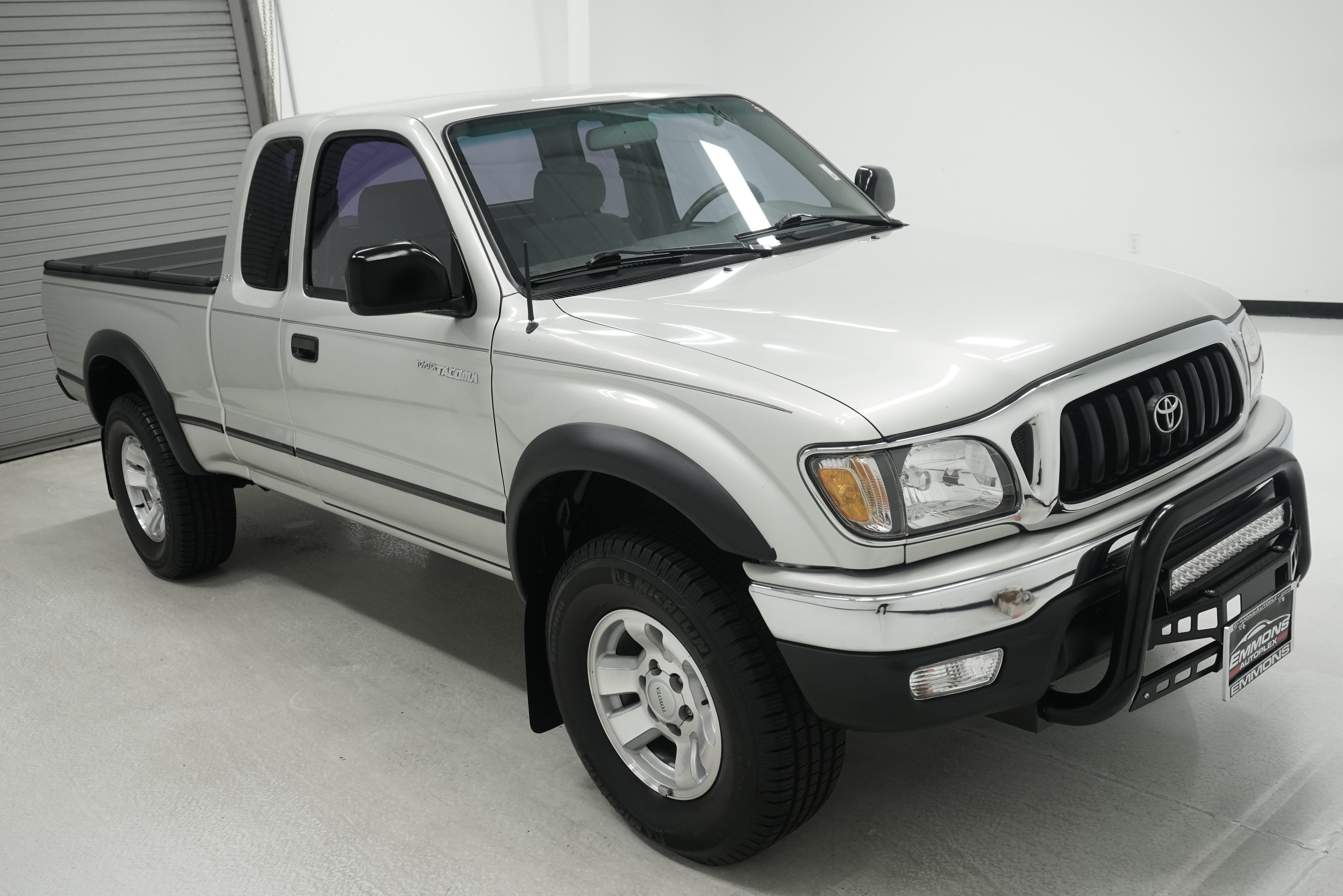 Used 2001 Toyota Tacoma PreRunner w/ SR5 Pkg w/ Chrome Pkg RWD image 3