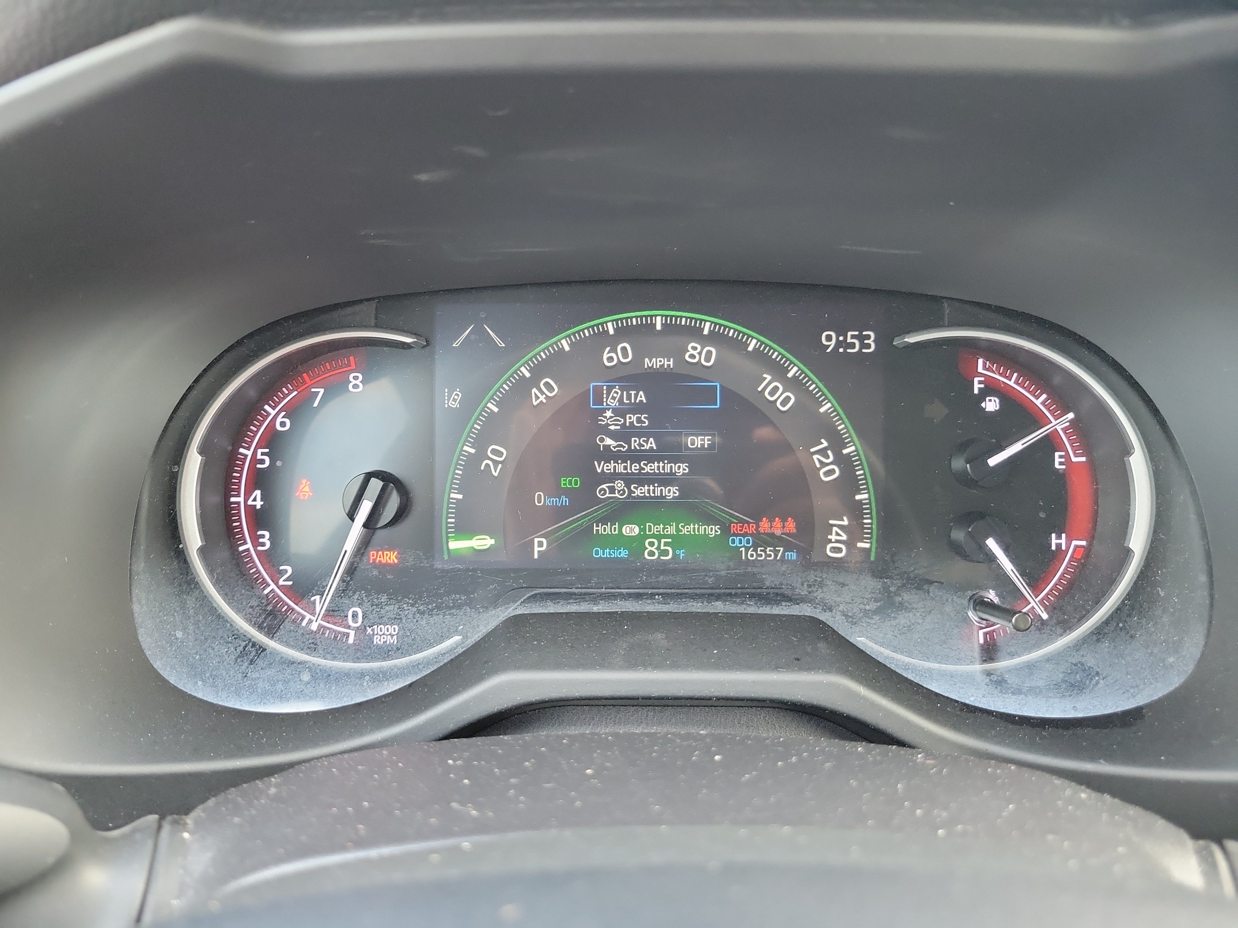 Certified 2025 Toyota RAV4 LE FWD image 29