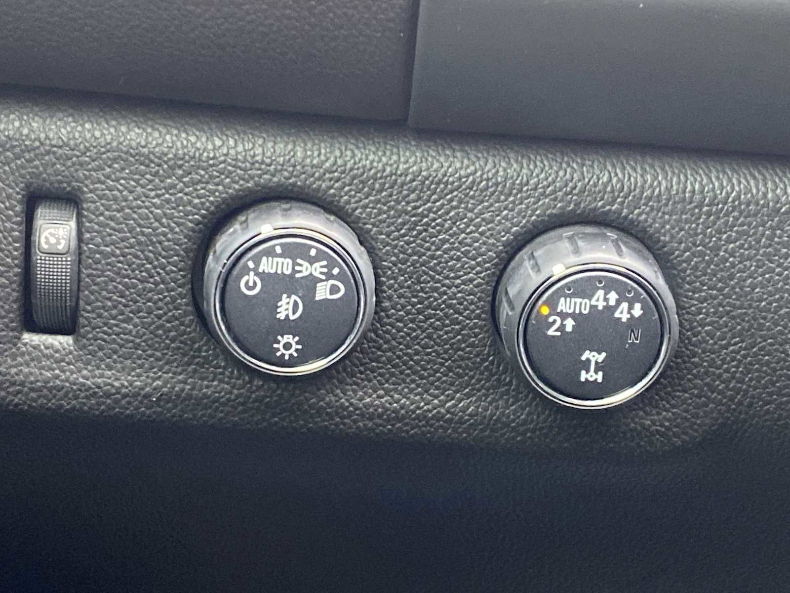 Used 2021 GMC Canyon AT4 image 27