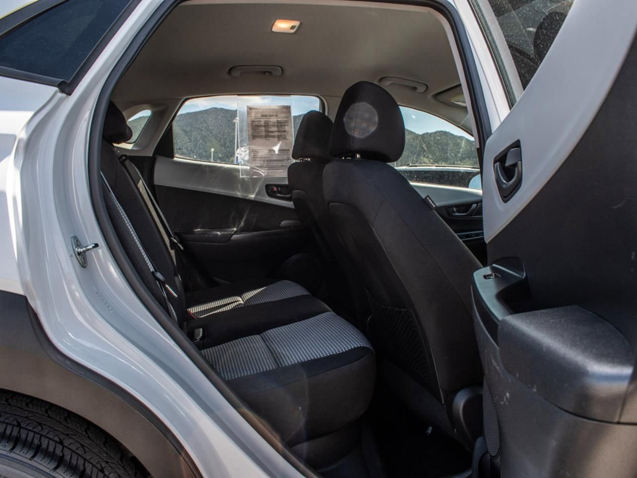 Used 2021 Hyundai Kona SEL AWD/4WD image 9