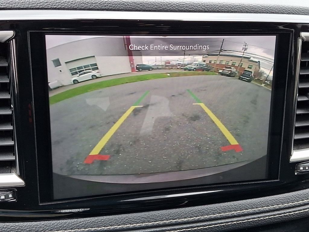 Used 2022 Chrysler Pacifica Touring-L AWD/4WD image 23