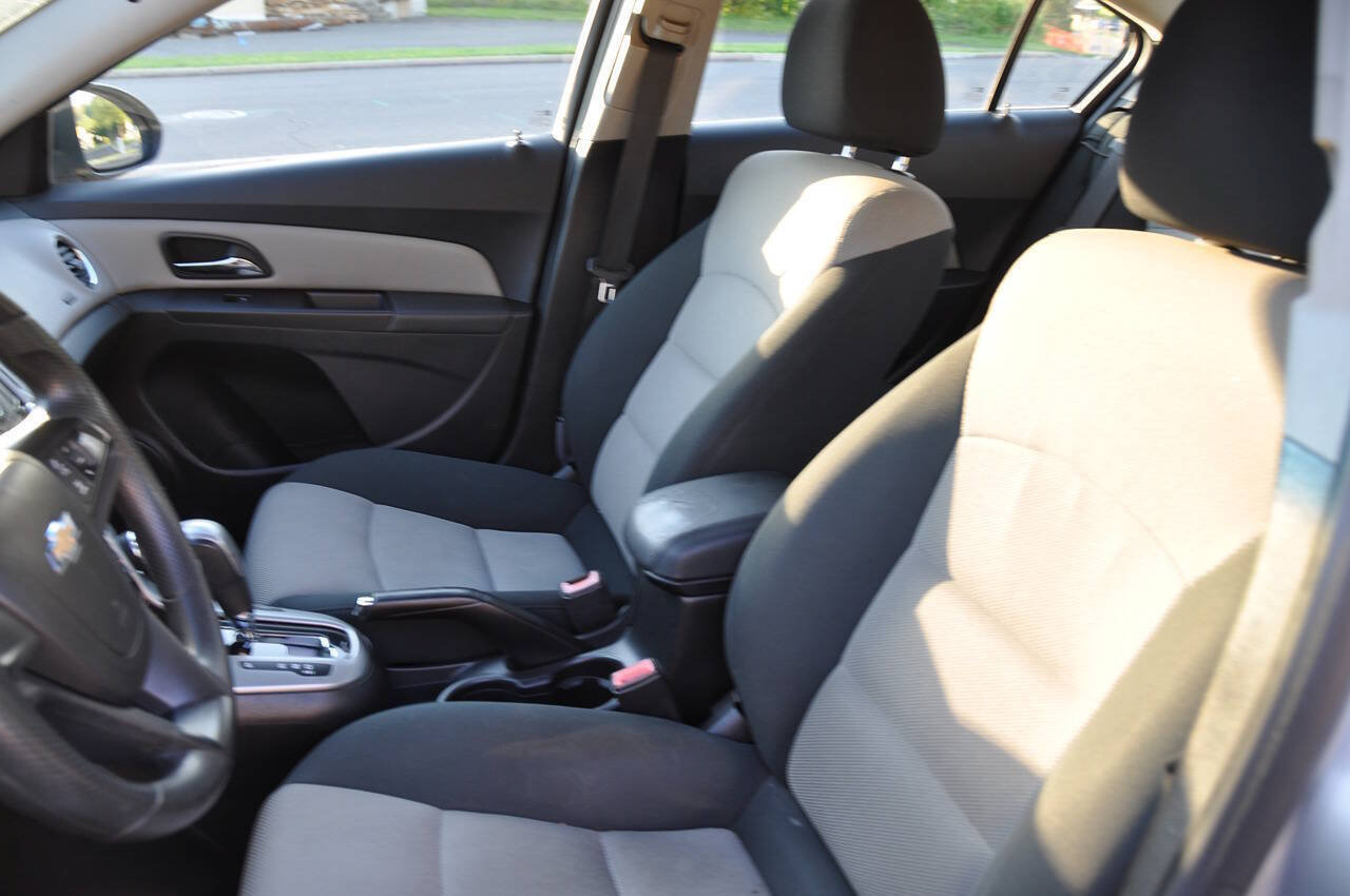 Used 2012 Chevrolet Cruze LS w/ Connectivity Package FWD image 25