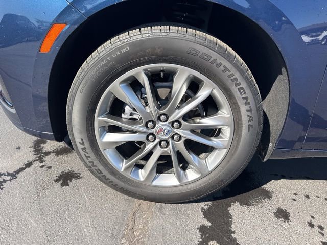 Used 2024 Buick Enclave Avenir w/ Avenir Technology Package image 29