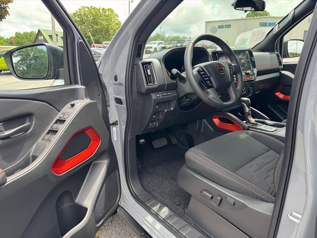 Certified 2026 Nissan Frontier PRO-4X w/ Tow Package AWD/4WD image 13