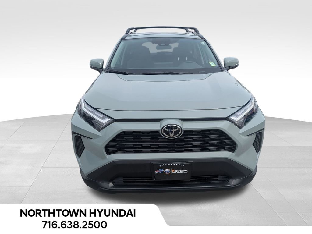 Used 2022 Toyota RAV4 XLE w/ Convenience Package AWD/4WD image 5