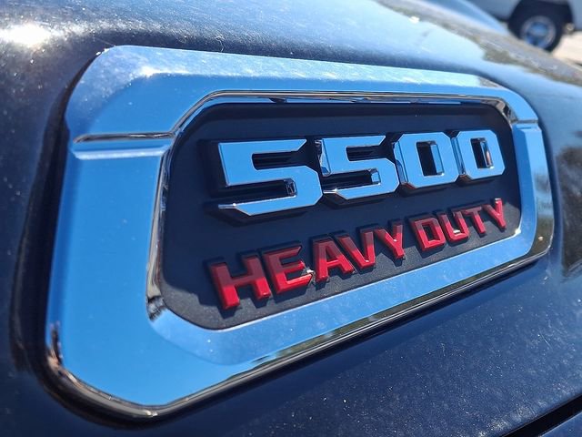Used 2025 RAM 5500 4x4 Crew Cab image 29