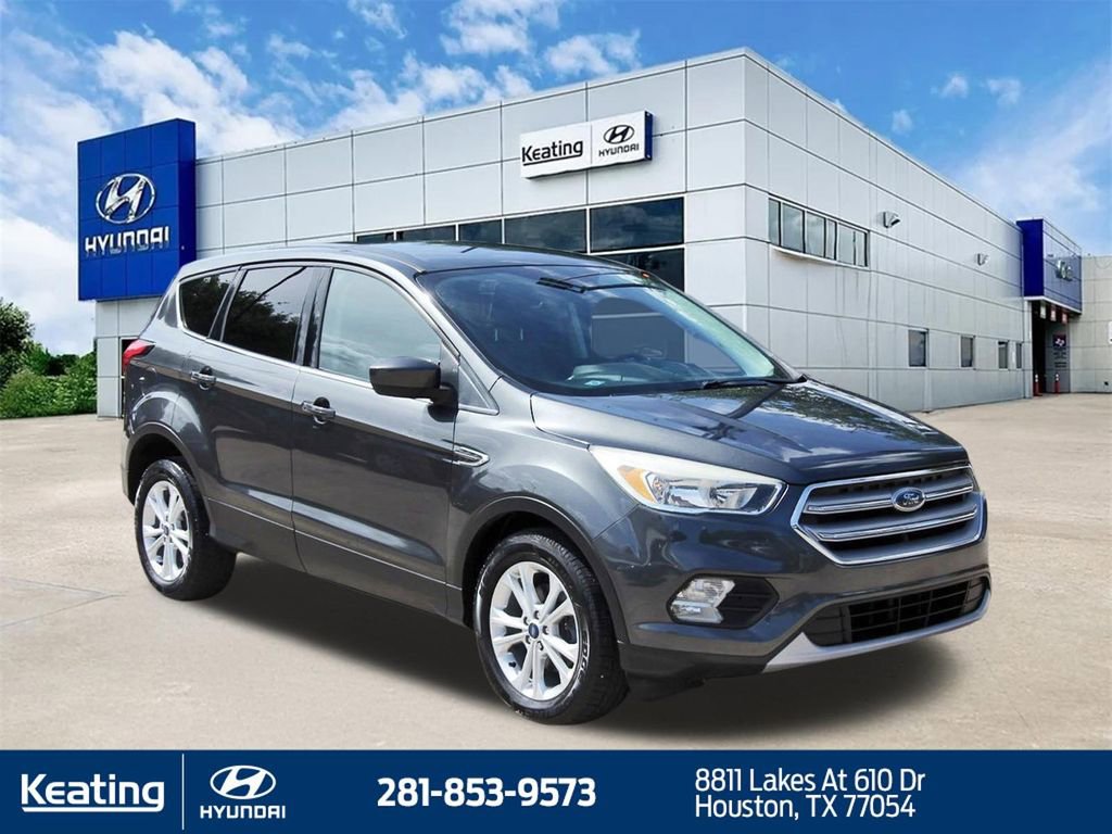 Used 2019 Ford Escape SE image 3