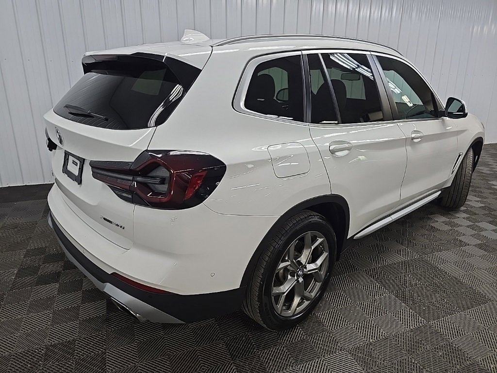 Used 2024 BMW X3 xDrive30i w/ Premium Package image 10