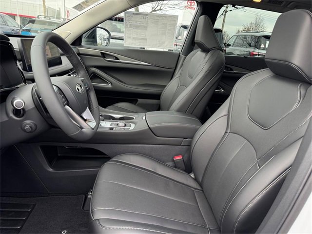 New 2026 INFINITI QX60 Luxe image 13