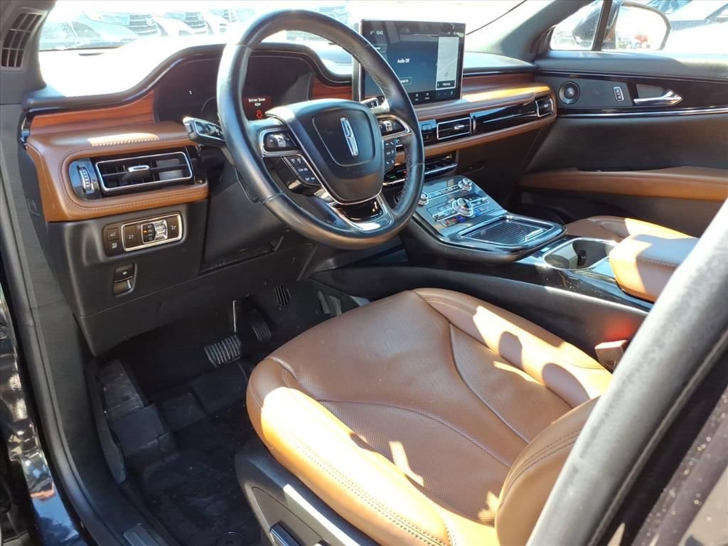 Certified 2023 Lincoln Nautilus Reserve w/ Monochromatic Package image 12