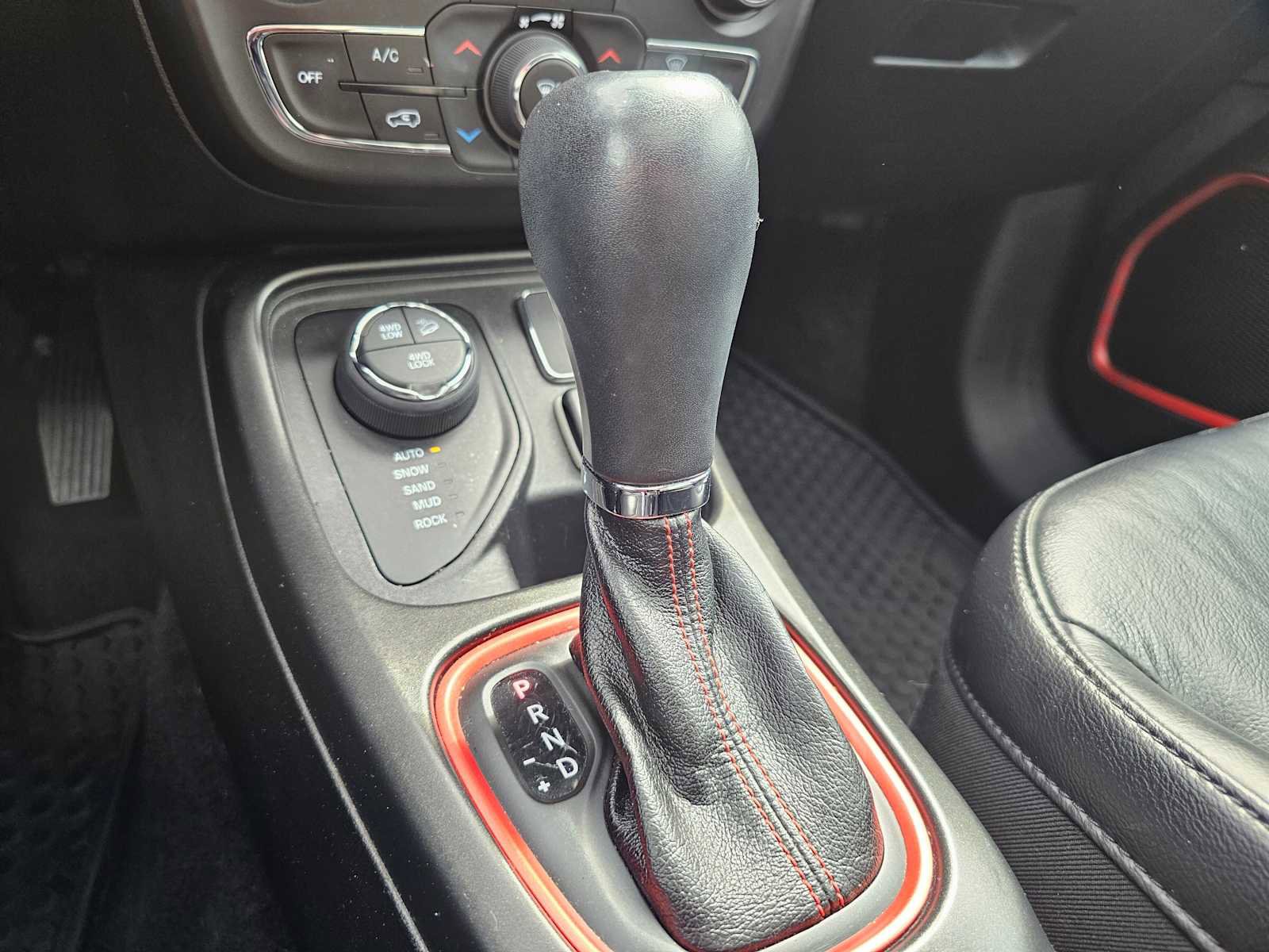 Used 2017 Jeep Compass Trailhawk w/ Leather Interior Group image 39