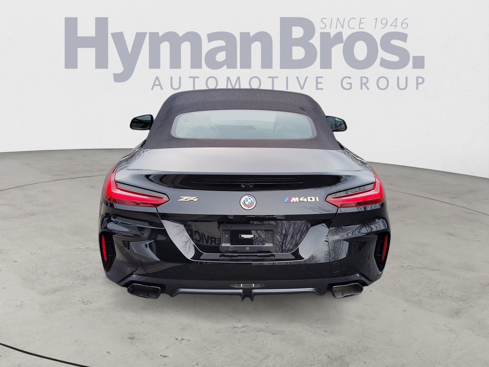 Used 2022 BMW Z4 M40i w/ Premium Package image 4