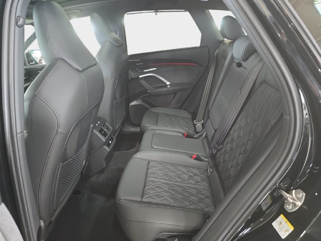 New 2026 Audi SQ5 Premium Plus AWD/4WD image 19