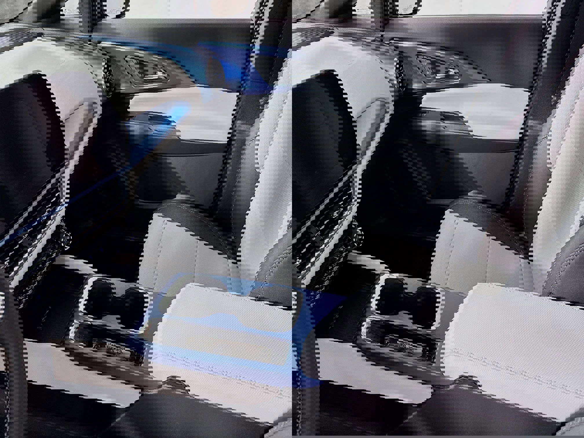 Used 2025 Chevrolet Equinox EV LT image 24