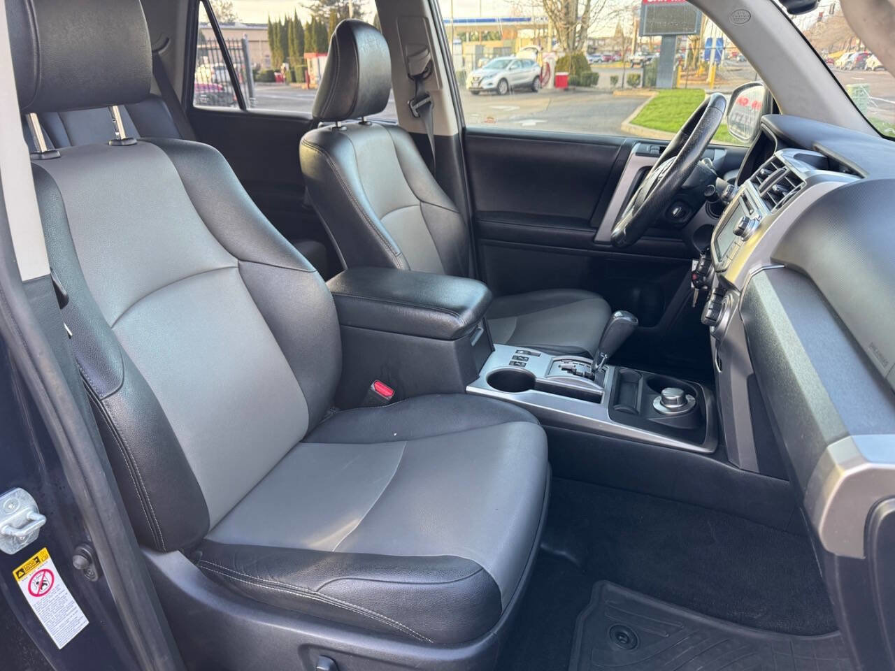 Used 2016 Toyota 4Runner SR5 Premium AWD/4WD image 9