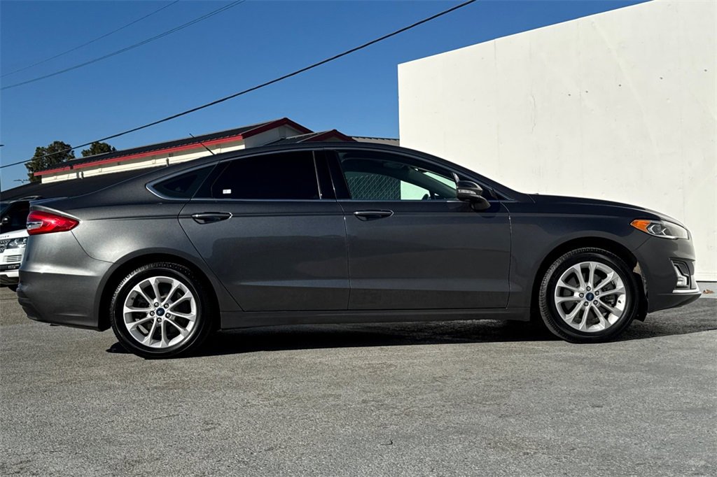 Used 2020 Ford Fusion Energi Titanium image 3
