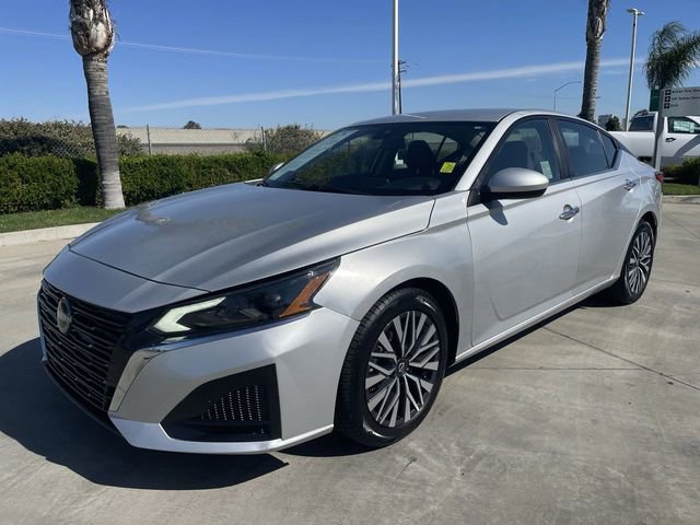 Used 2023 Nissan Altima 2.5 SV image 4