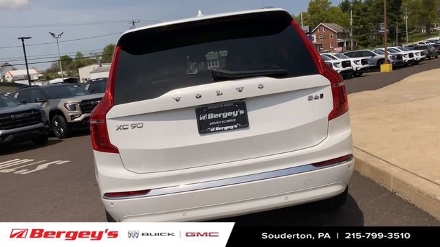 Used 2024 Volvo XC90 B6 Plus AWD/4WD image 8