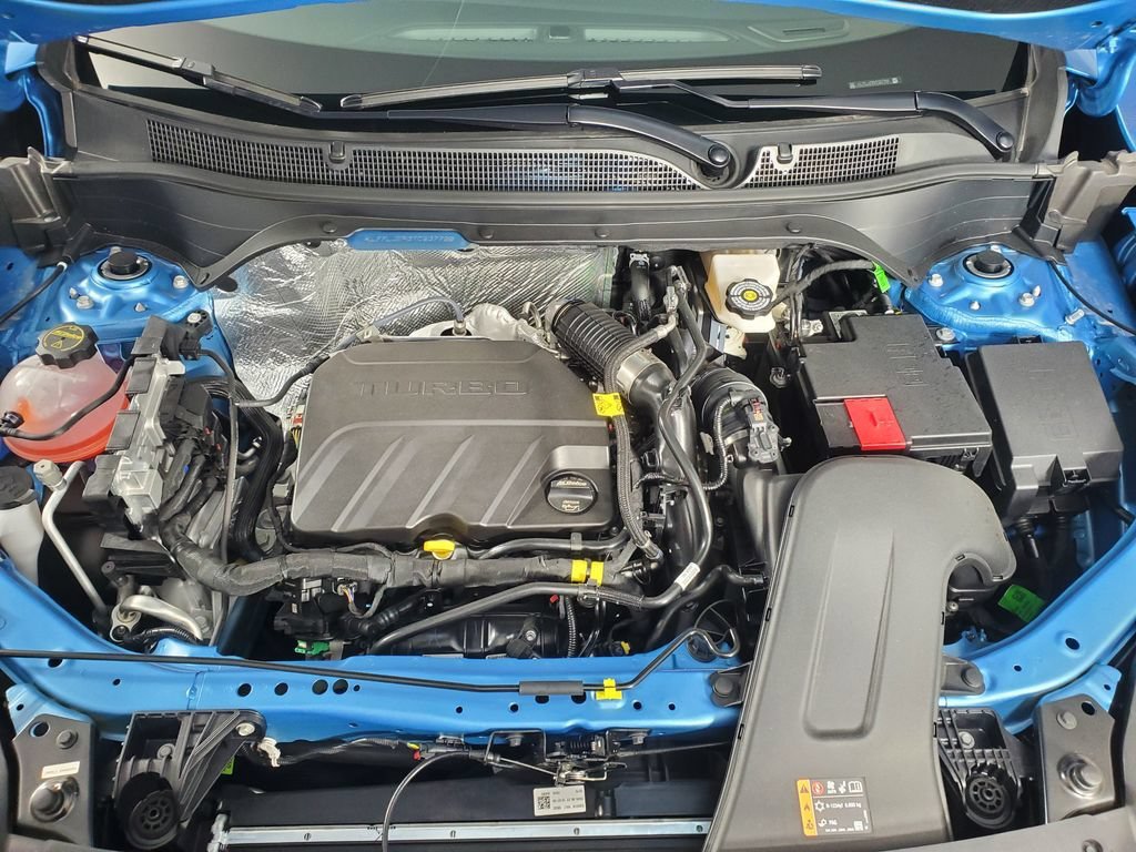 New 2026 Chevrolet Trax RS w/ Sunroof Package FWD image 8