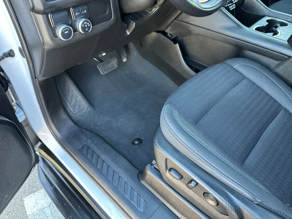 Used 2023 GMC Yukon XL SLE w/ Gmc Pro Safety Plus Package RWD image 20