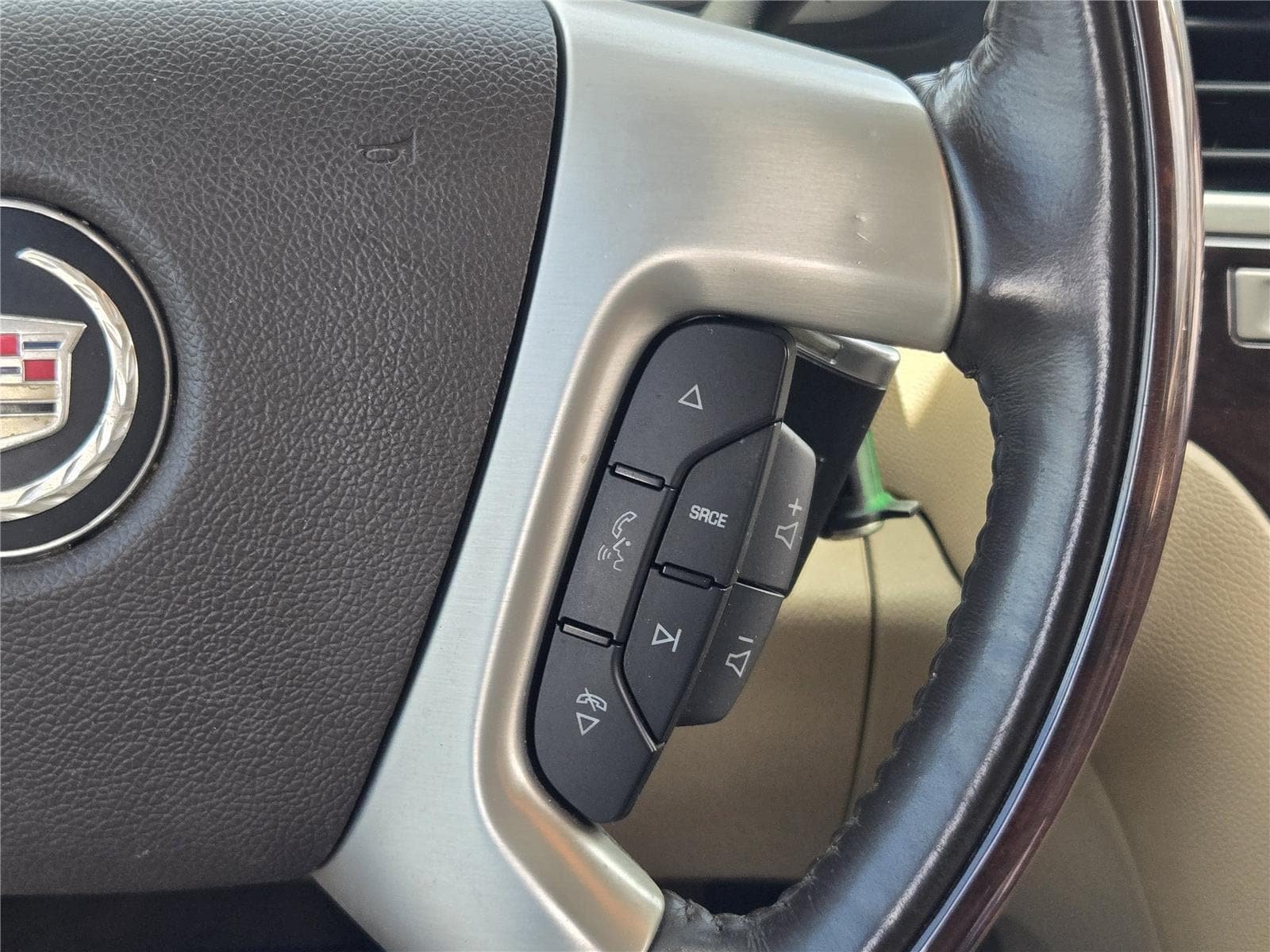 Used 2013 Cadillac Escalade EXT Premium AWD/4WD image 27