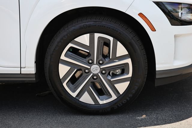 Used 2023 Hyundai Kona SE FWD image 5