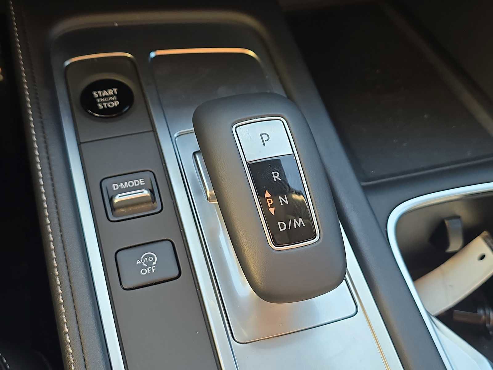 Certified 2026 INFINITI QX60 Luxe w/ Cargo Package FWD image 14