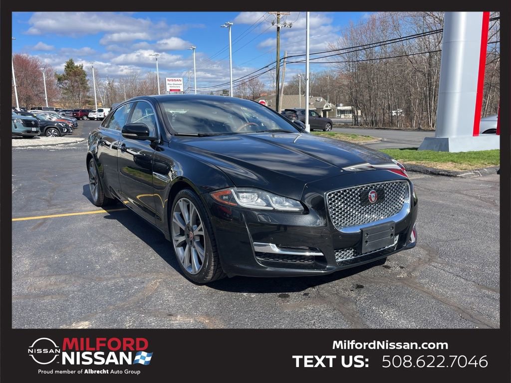 Used 2019 Jaguar XJ AWD image 8