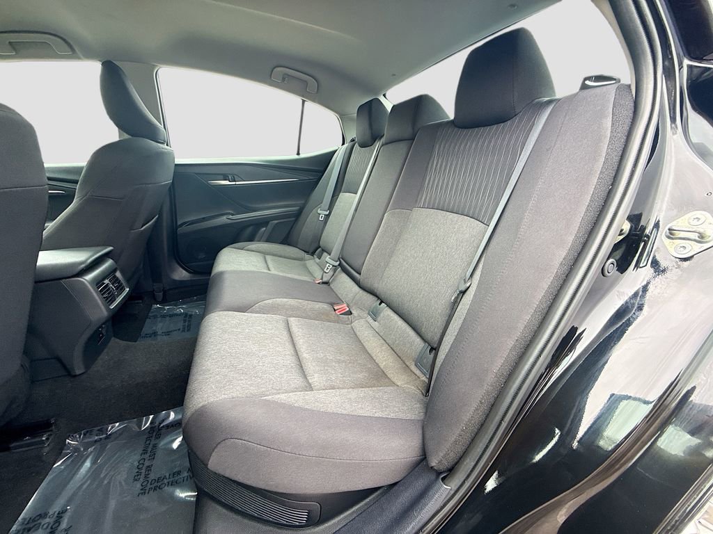 Used 2025 Toyota Camry LE image 19