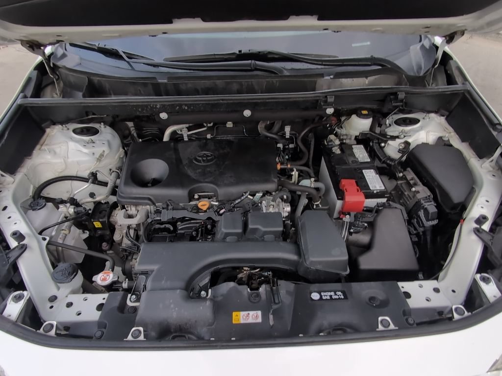 Used 2023 Toyota RAV4 XLE AWD/4WD image 34