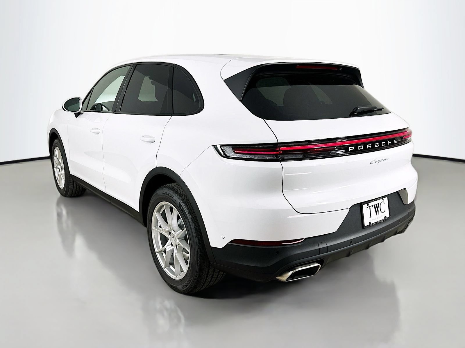 New 2026 Porsche Cayenne AWD/4WD image 7