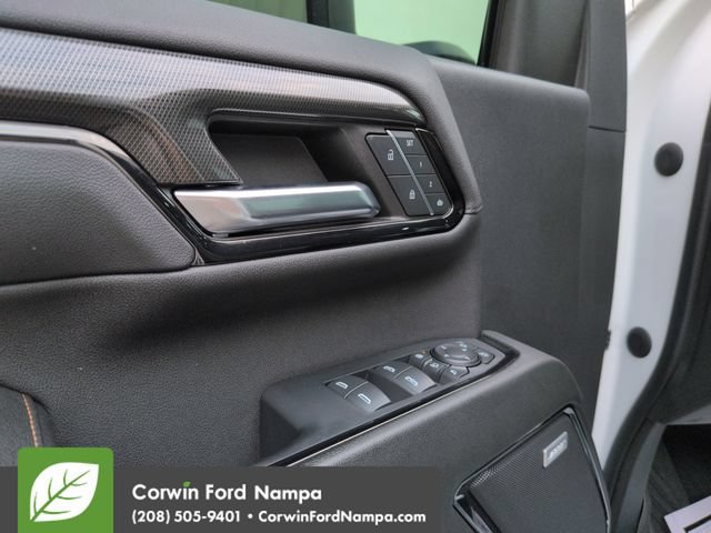Used 2024 GMC Sierra 3500 AT4 w/ AT4 Premium Plus Package AWD/4WD image 11