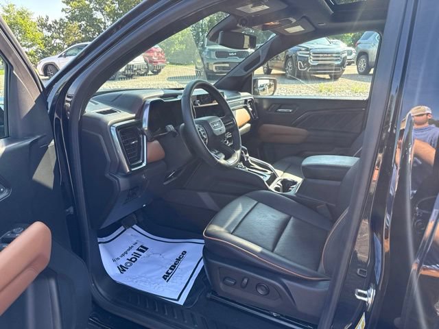 Used 2024 GMC Canyon AT4 w/ AT4 Premium Package AWD/4WD image 18