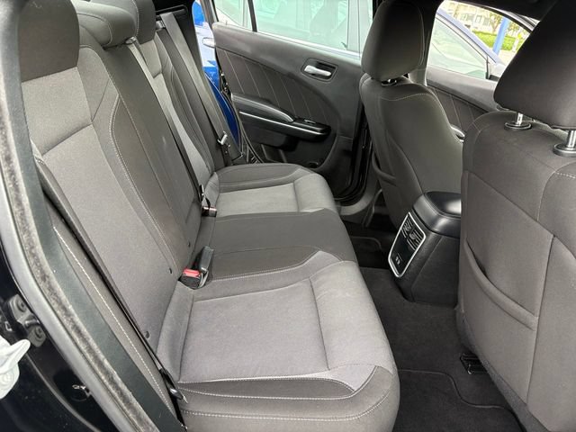 Used 2022 Dodge Charger SXT RWD image 16