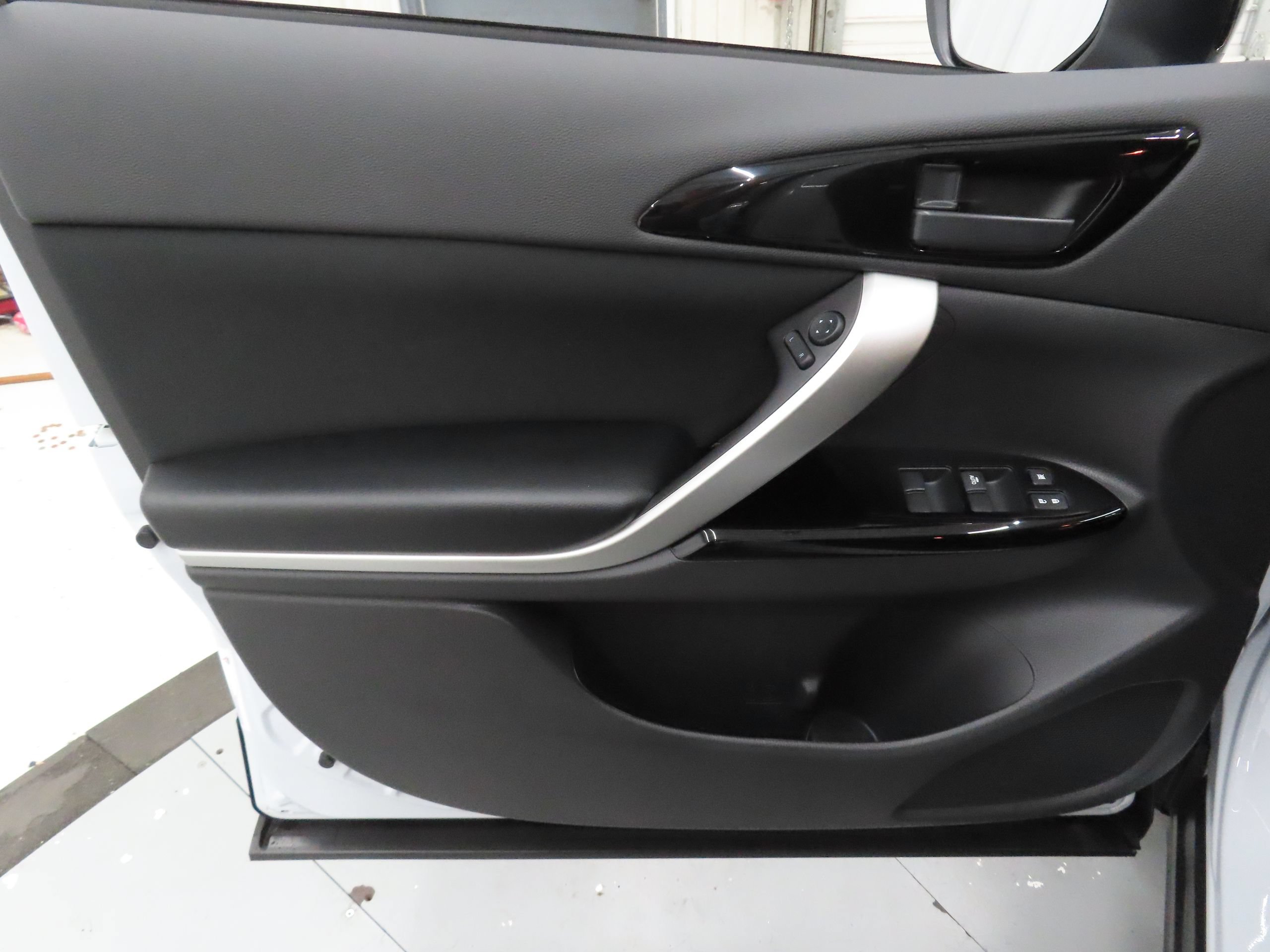 New 2026 Mitsubishi Eclipse Cross LE AWD/4WD image 10