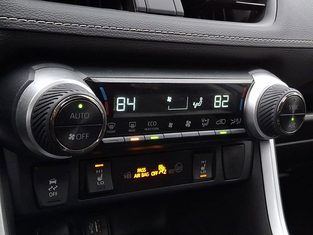 Used 2023 Toyota RAV4 XLE image 13