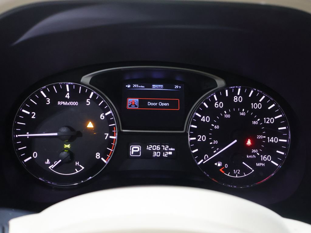 Used 2013 Nissan Pathfinder SL image 38