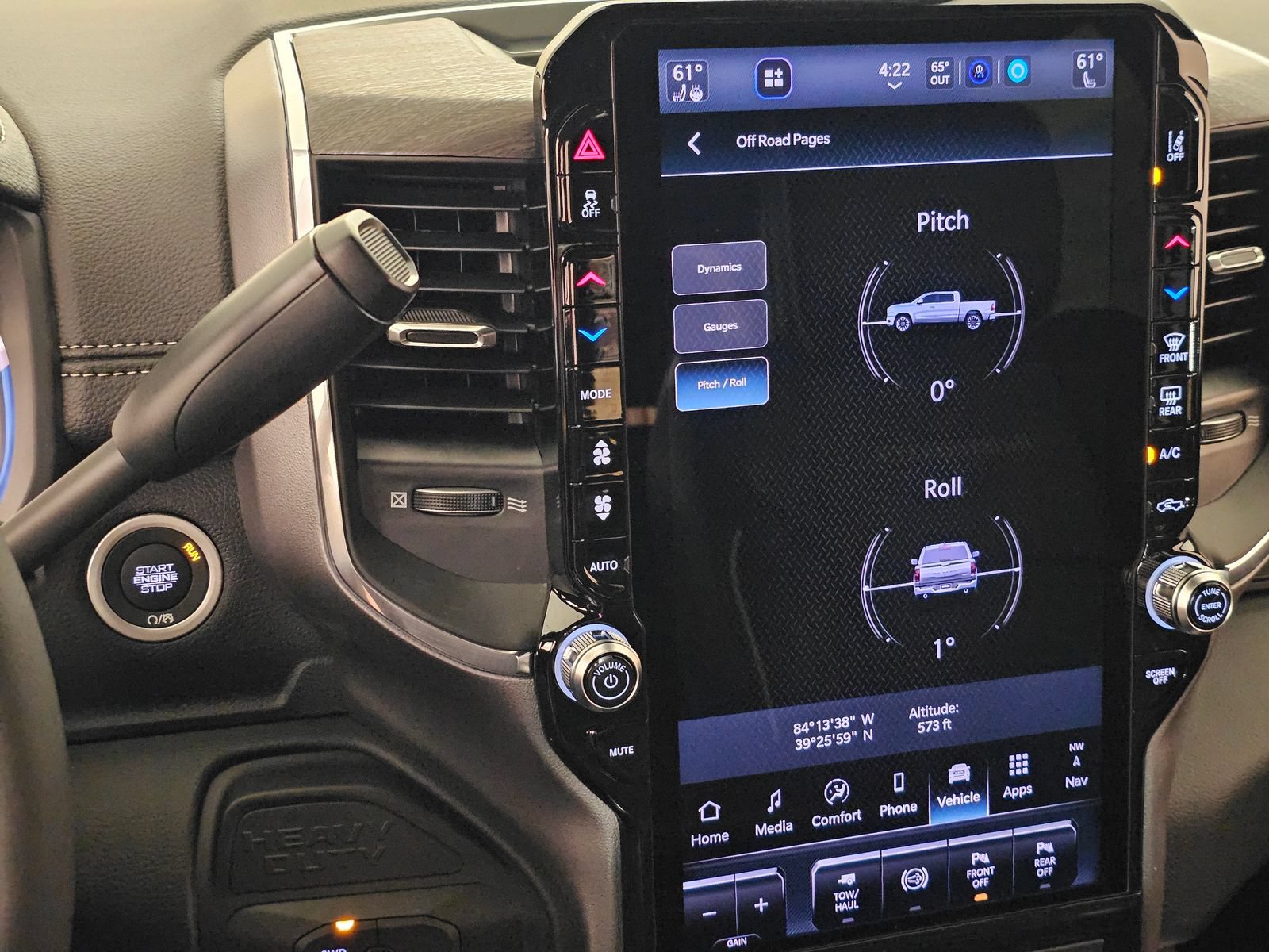 New 2026 RAM 2500 Laramie AWD/4WD image 14