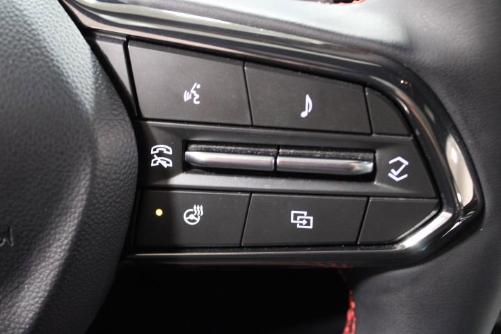 Used 2024 Chevrolet Traverse RS image 36