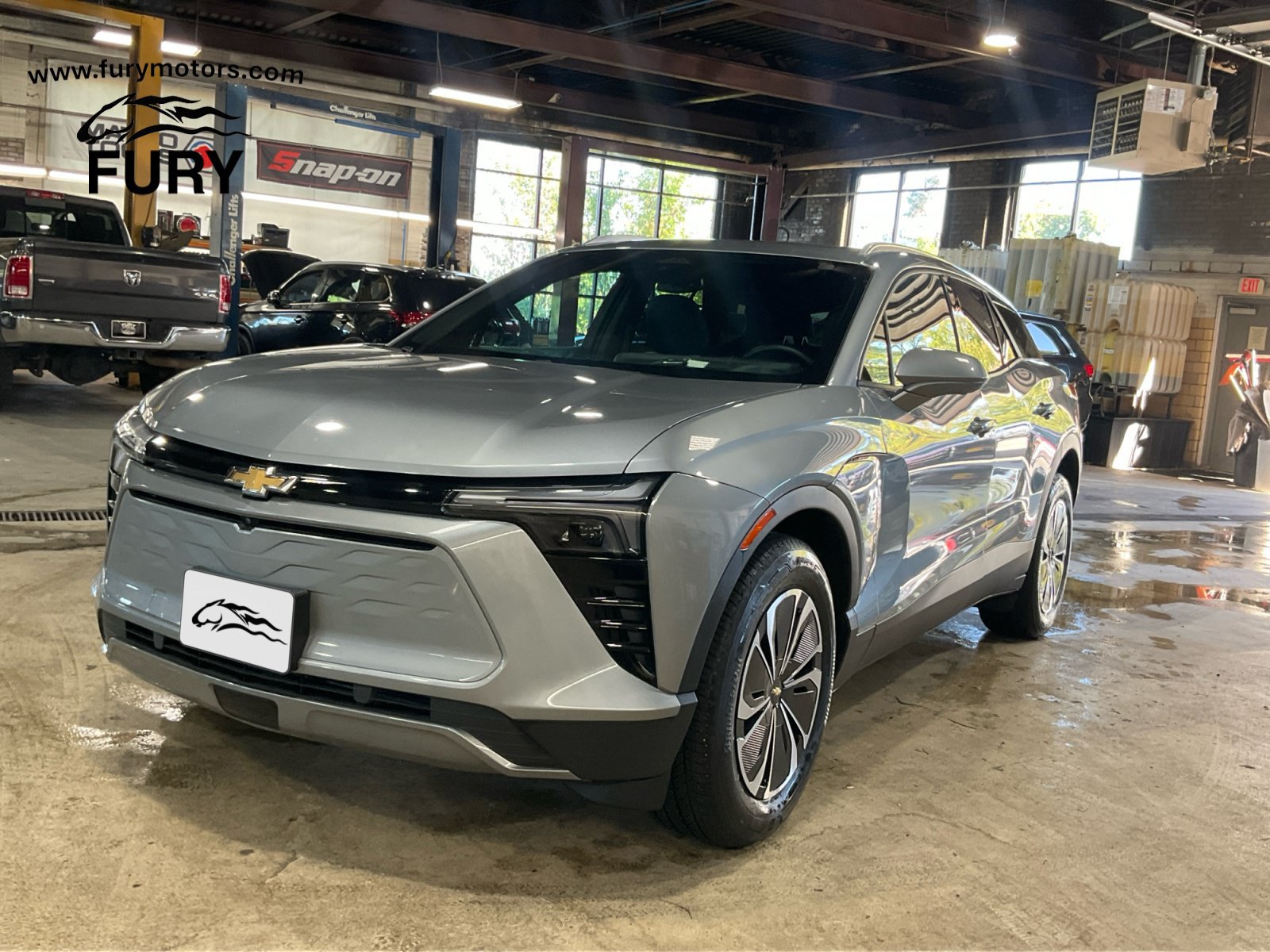 Used 2024 Chevrolet Blazer EV LT AWD/4WD image 32