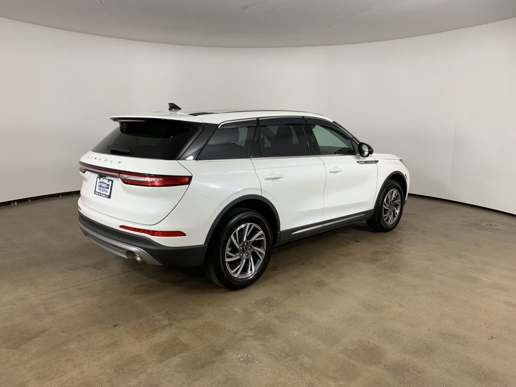Used 2024 Lincoln Corsair FWD image 8