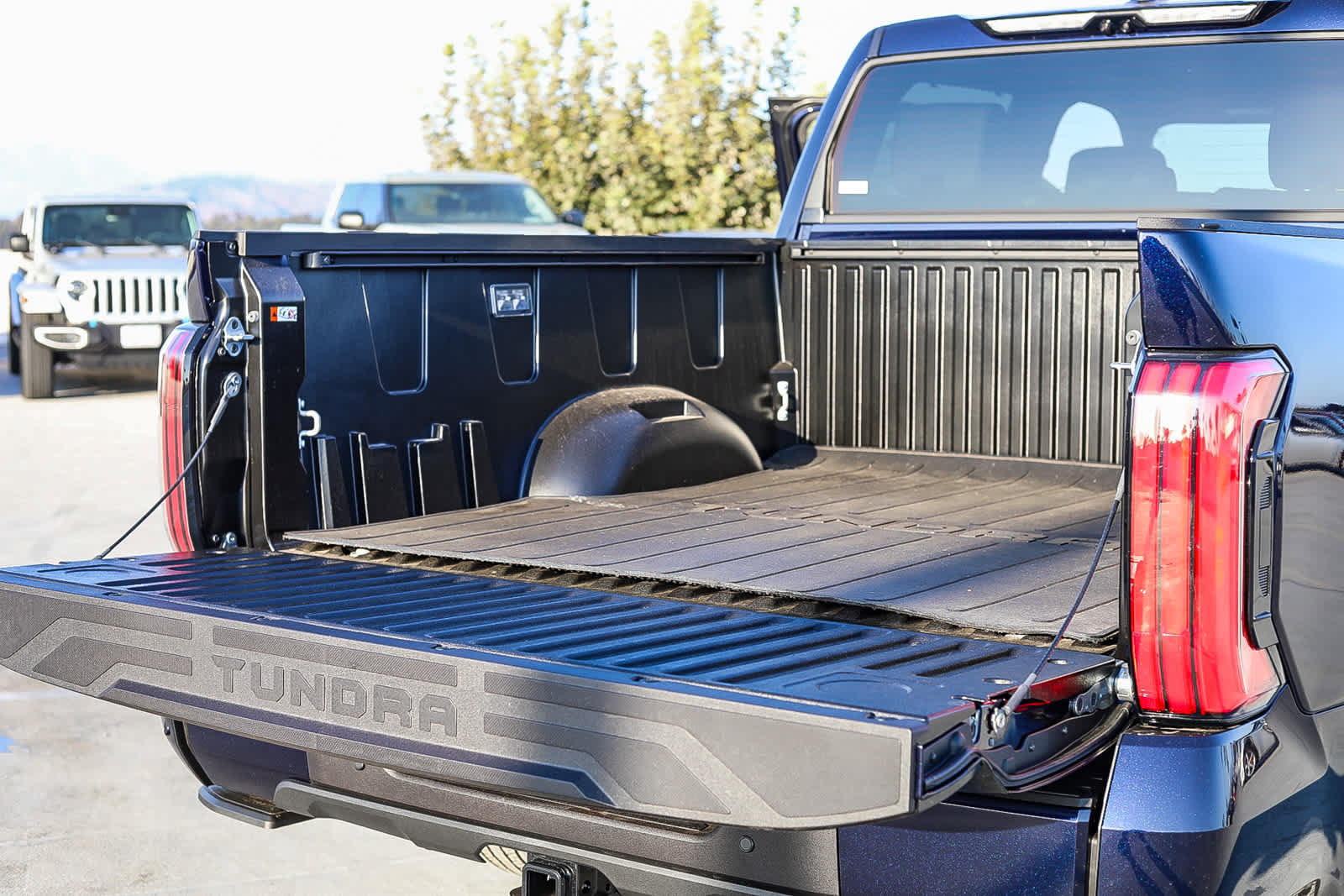 New 2026 Toyota Tundra Platinum AWD/4WD image 12