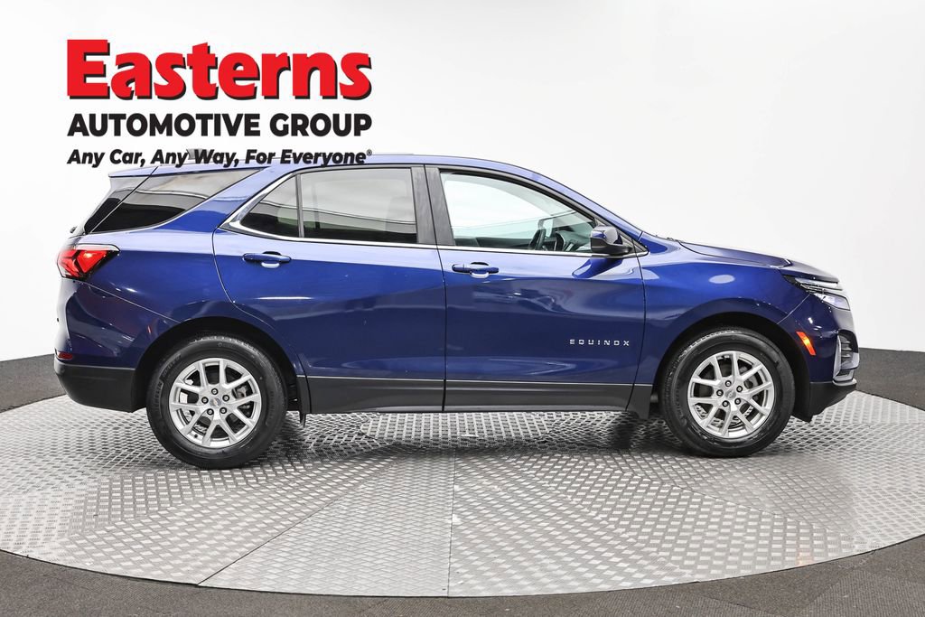 Used 2023 Chevrolet Equinox LT w/ Driver Convenience Package FWD image 4