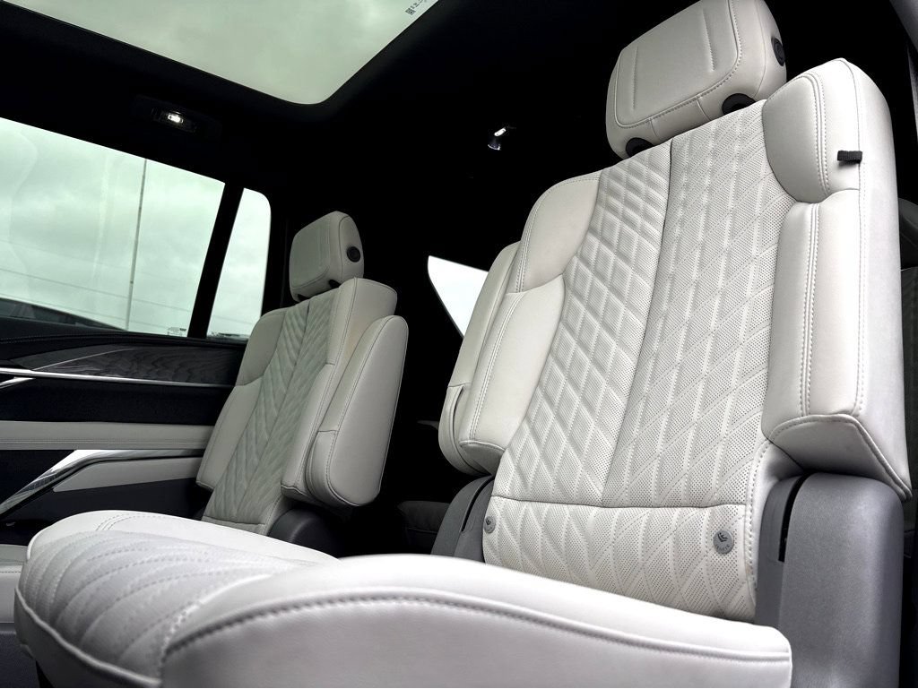 New 2026 Cadillac Escalade IQL Sport 1 AWD/4WD image 20