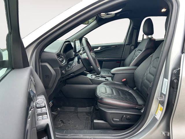 Used 2024 Ford Escape ST-Line Elite w/ Premium Technology Package image 9