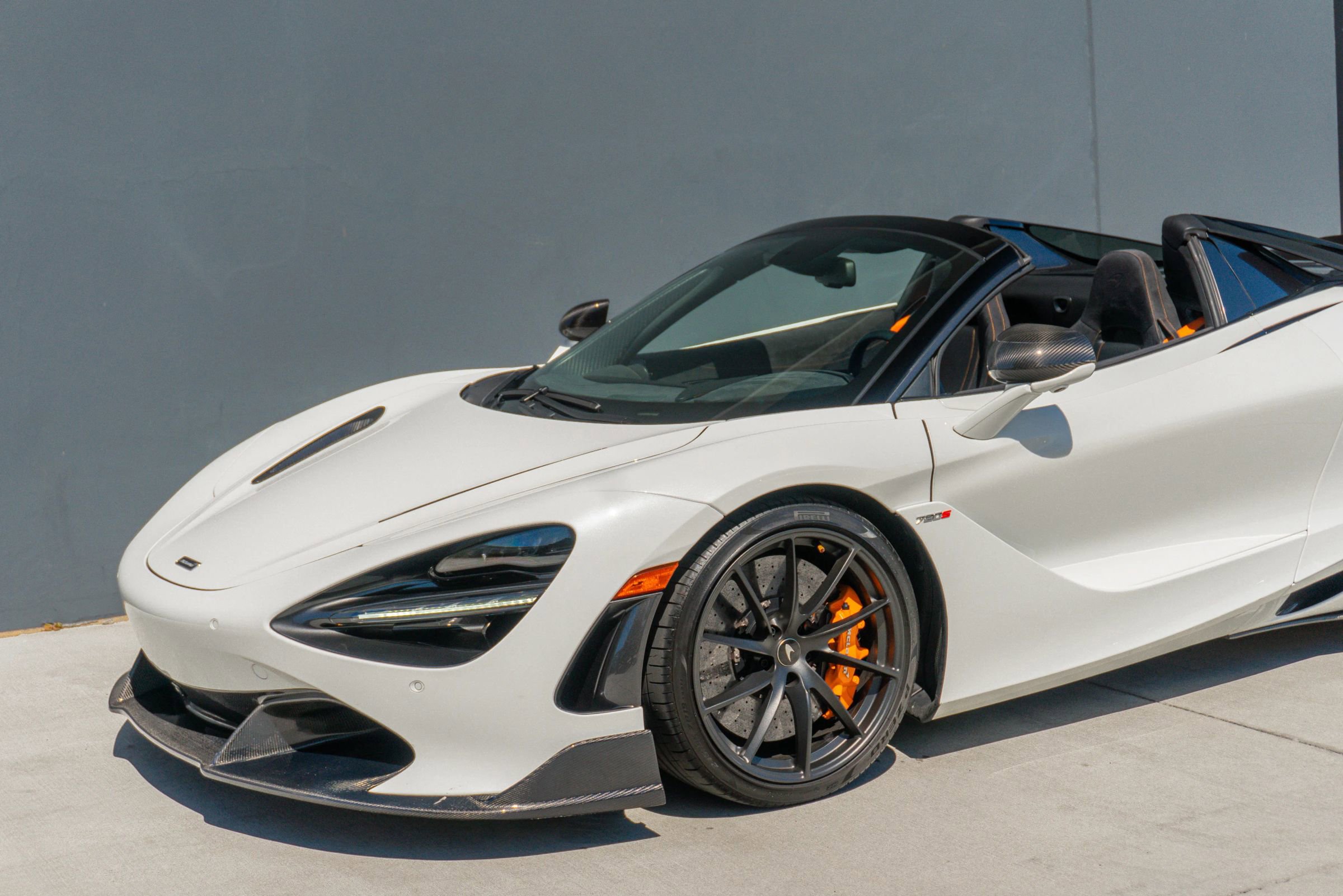 Used 2021 McLaren 720S Spider image 48