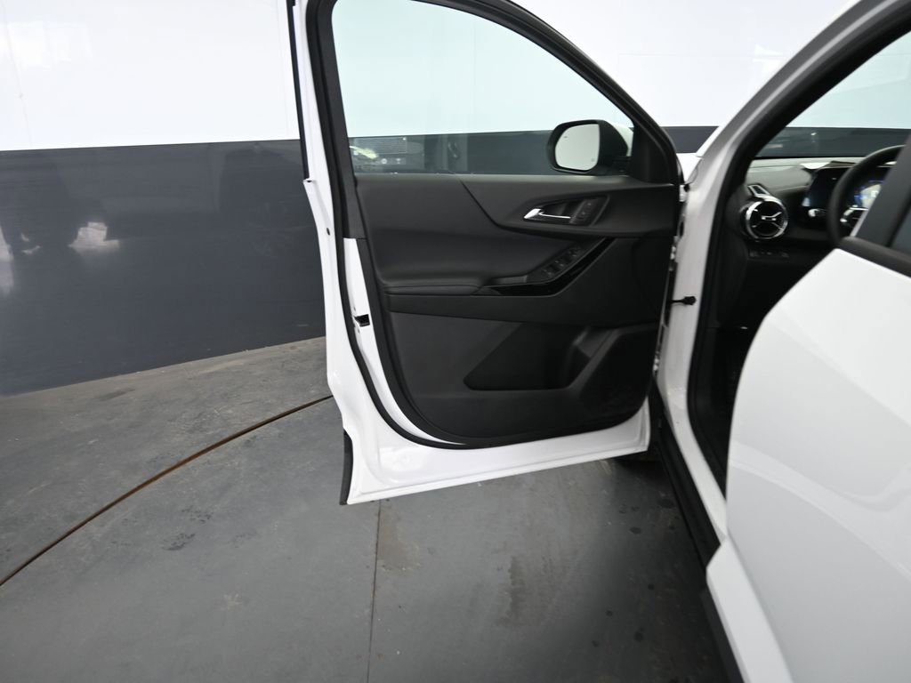 New 2025 Chevrolet Equinox LT w/ Safety and Technology Package image 20