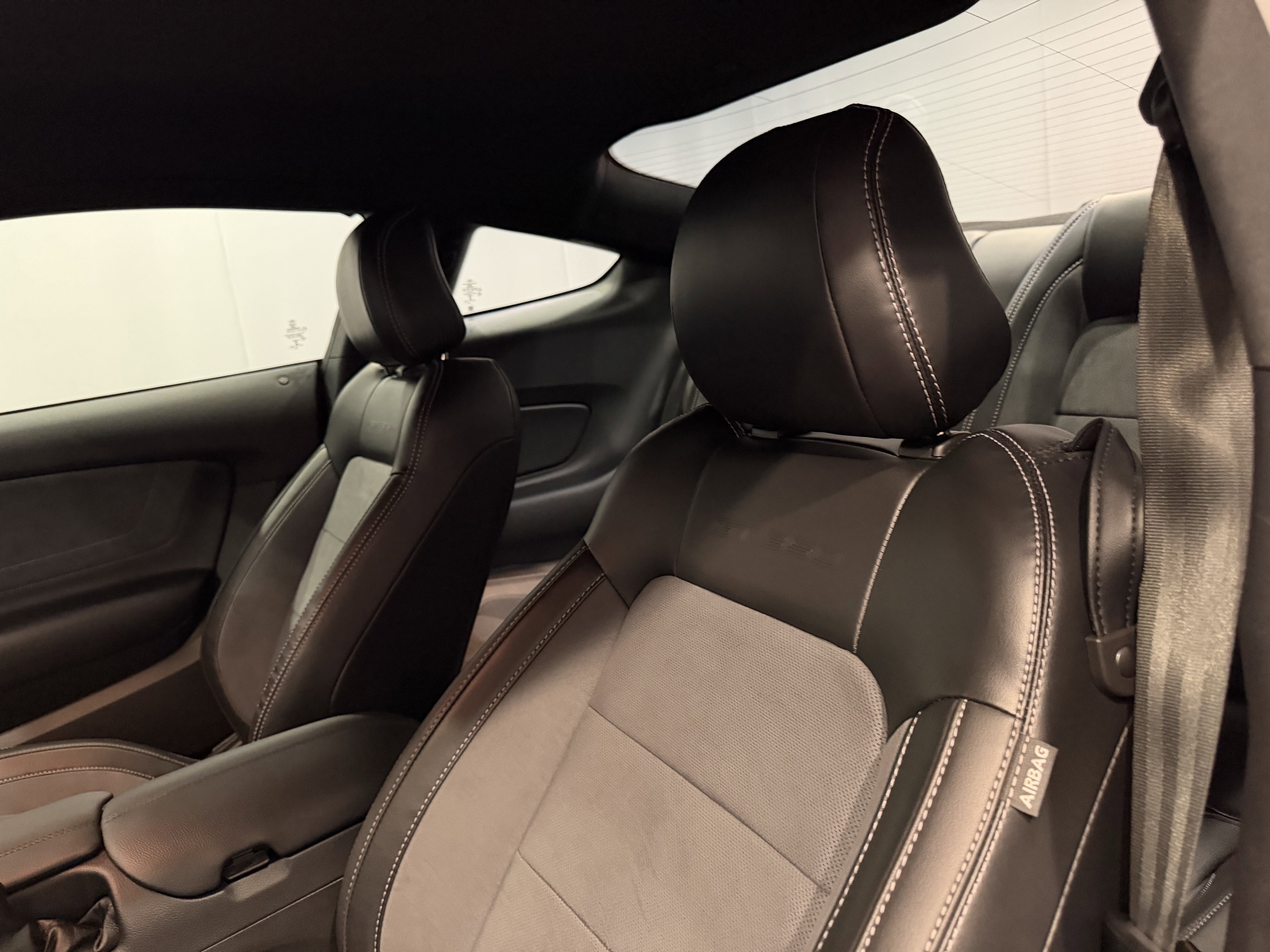 Used 2020 Ford Mustang Shelby GT350 w/ Technology Package image 22