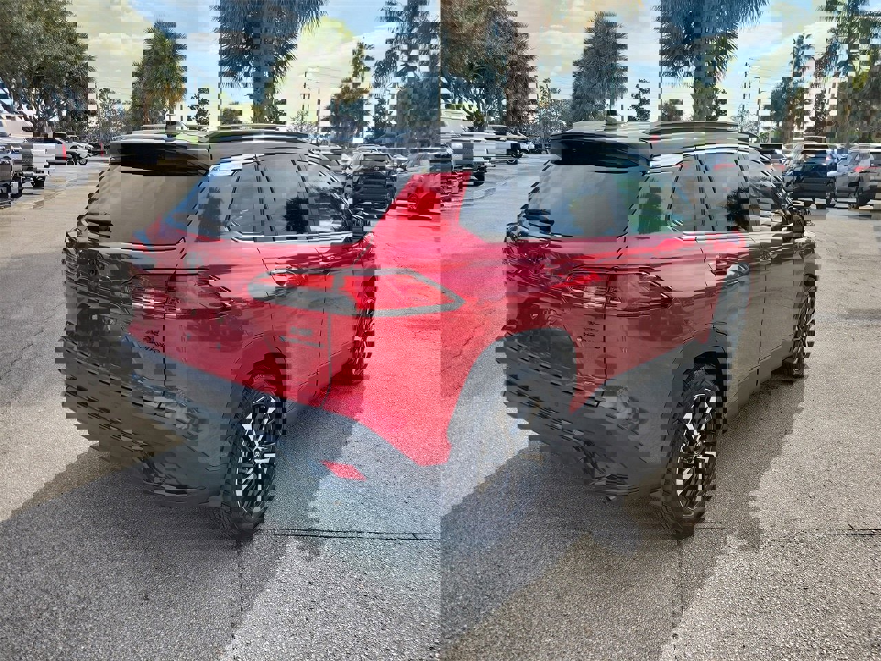 Used 2025 Toyota Corolla Cross AWD Hybrid image 3