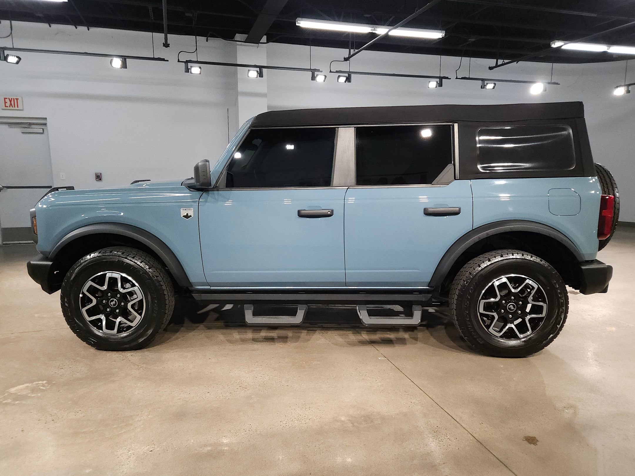 Used 2023 Ford Bronco Big Bend image 4